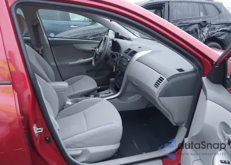 2010 Toyota Corolla Le z USA, uszkodzony, nr VIN JTDBU4EE1AJ068229